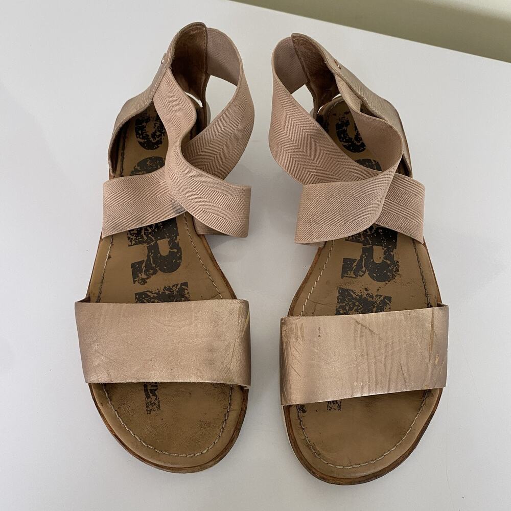 Sorel Sandals Womens Size 8.5 NL2202-204 Gold Leather Gladiator Flat Shoes